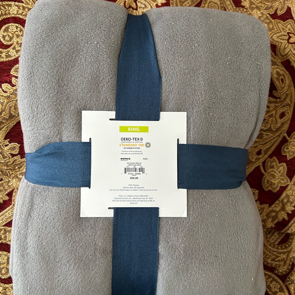 The Big One Soft Gray Fleece Blanket - Picture 5 of 5
